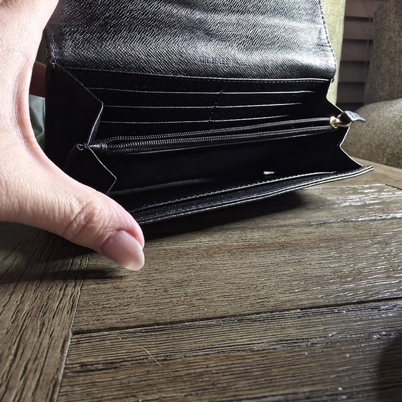 Michael Kors Black Leather MK Logo Wallet Clutch - Picture 3 of 10